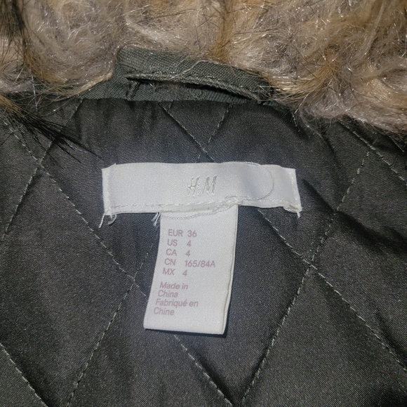 H&M Khaki Faux Fur Collared Winter Coat Sz.4 - Picture 4 of 8
